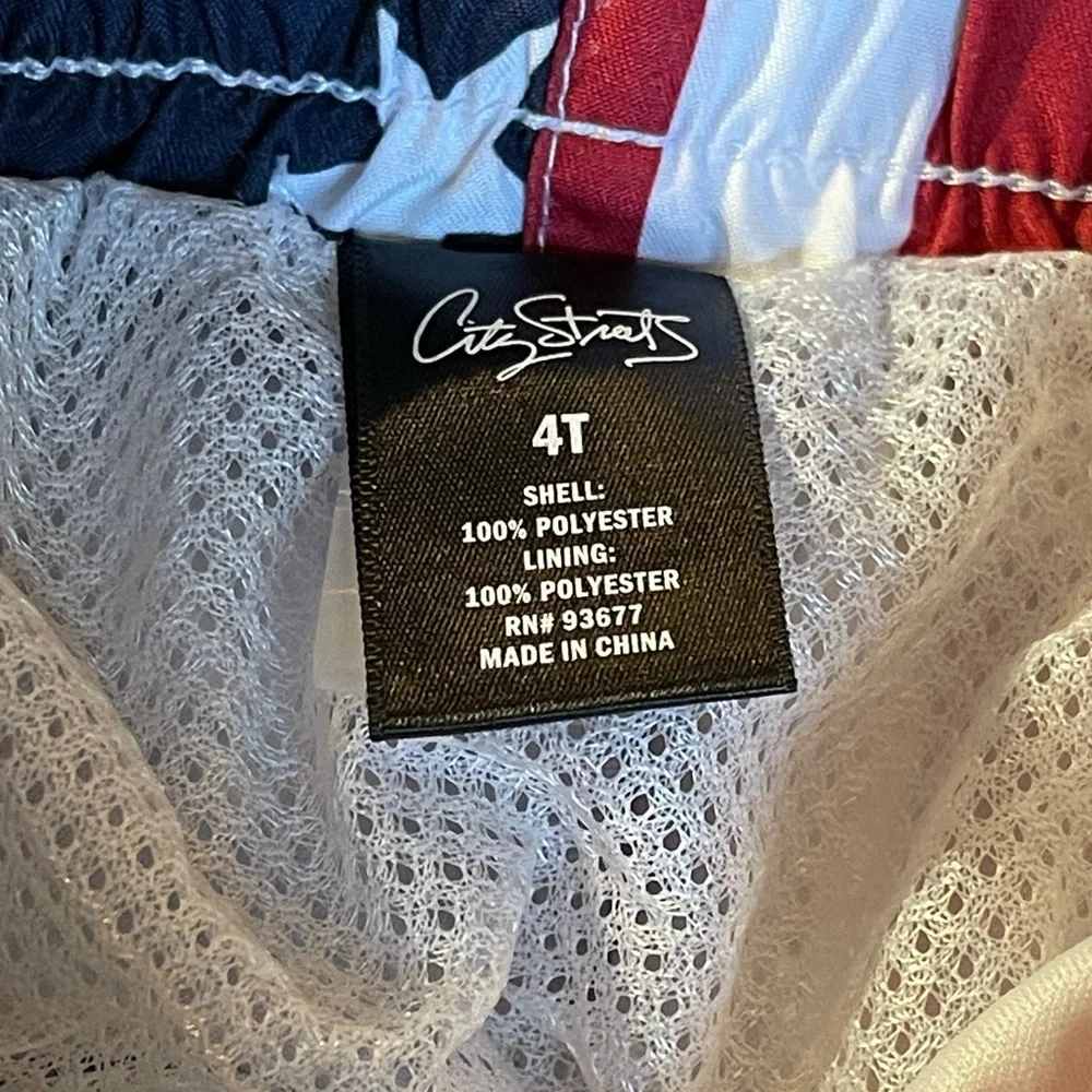 Patriotic Swim Trunks Boys‎ size 4 T